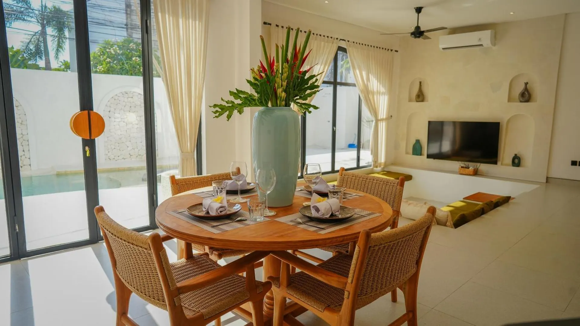 Miko Villa Seminyak
